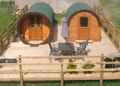 Rivendell Glamping Pods Hotel โฮลส์เวิร์ทธี ภายนอก รูปภาพ